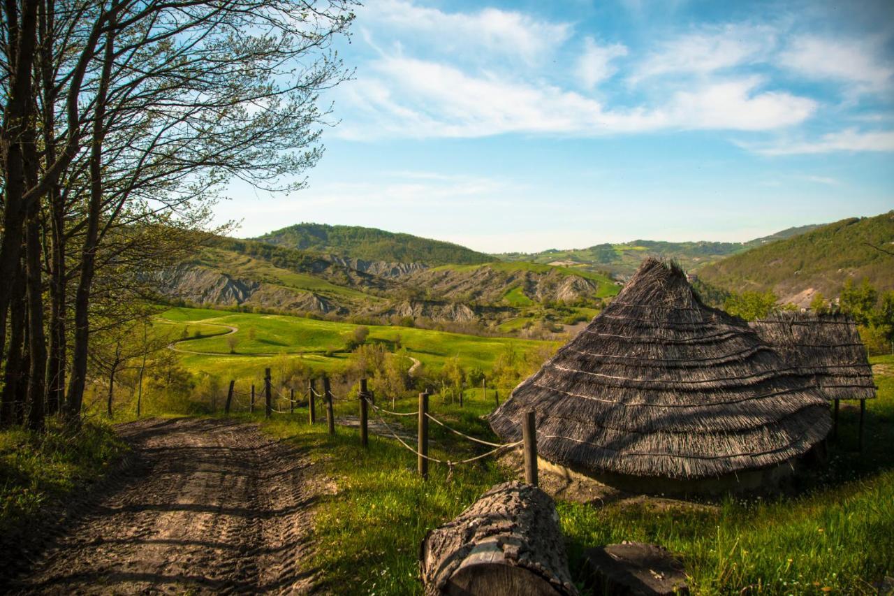 Ostello Podesteria Di Gombola - Arte E Territorio Polinago エクステリア 写真